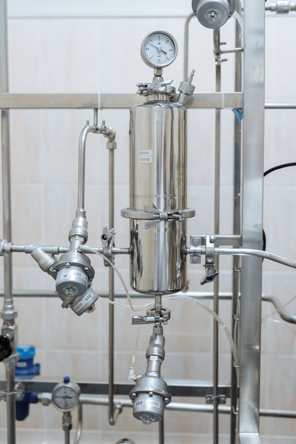 Stainless process equipment and gauge